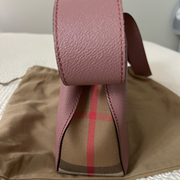 Burberry Helmsley crossbody - Picture 5 of 11